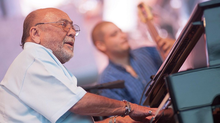 Умер обладатель восьми премий "Грэмми" Эдди Палмиери