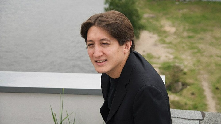 Пианист Кемпф заявил об угрозах отмены концертов из-за лояльности к России