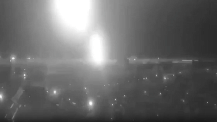 На маркетплейсах появился мерч с Путиным и ракетой "Орешник"