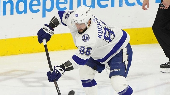 Передача Кучерова не спасла "Тампу" от поражения в матче НХЛ с "Сиэтлом"